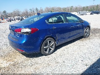 2017 Kia Forte, VIN 3KPFL4A82HE117112. Фото 4 з 6 з аукціону IAAI. Каталог авто зі США OpenDataCar.