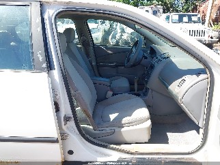 2004 Chevrolet Malibu, VIN 1G1ZS52F84F144021. Фото 5 з 6 з аукціону IAAI. Каталог авто зі США OpenDataCar.