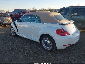 2016 Volkswagen Beetle, VIN 3VW517AT5GM808756. Фото 3 з 6 з аукціону IAAI. Каталог авто зі США OpenDataCar.