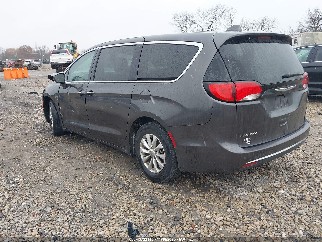 2019 Chrysler Pacifica, VIN 2C4RC1FG5KR702414. Фото 3 з 6 з аукціону IAAI. Каталог авто зі США OpenDataCar.