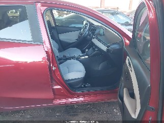 2020 Toyota Yaris, VIN 3MYDLBJV3LY706812. Фото 5 з 6 з аукціону IAAI. Каталог авто зі США OpenDataCar.