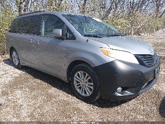 2012 Toyota Sienna, VIN 5TDYK3DCXCS231038. Photo 1 of 6 from IAAI auction. OpenDataCar US salvage catalog.