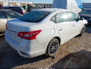 2018 Nissan Sentra, VIN 3N1AB7AP9JY274293. Фото 4 з 6 з аукціону IAAI. Каталог авто зі США OpenDataCar.