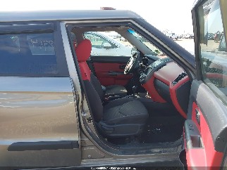 2010 Kia Soul, VIN KNDJT2A28A7047566. Фото 5 з 6 з аукціону IAAI. Каталог авто зі США OpenDataCar.