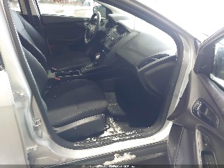 2017 Ford Focus, VIN 1FADP3E23HL266850. Фото 5 з 6 з аукціону IAAI. Каталог авто зі США OpenDataCar.