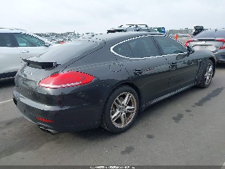 2016 Porsche Panamera, VIN WP0AB2A74GL050009. Фото 4 з 6 з аукціону IAAI. Каталог авто зі США OpenDataCar.