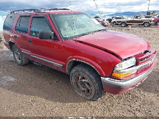 2001 Chevrolet Blazer, VIN 1GNDT13W012141081. Фото 1 з 6 з аукціону IAAI. Каталог авто зі США OpenDataCar.