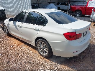 2018 Bmw 3 Series, VIN WBA8A9C52JAH14297. Фото 3 з 6 з аукціону IAAI. Каталог авто зі США OpenDataCar.