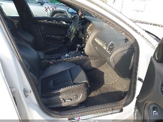 2013 Audi S4, VIN WAUKGAFL2DA066638. Фото 5 из 6 с аукциона IAAI. Каталог авто из США OpenDataCar.