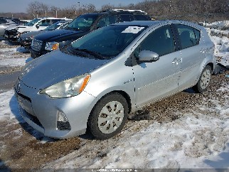 2013 Toyota Prius C, VIN JTDKDTB31D1053571. Фото 2 з 6 з аукціону IAAI. Каталог авто зі США OpenDataCar.