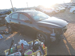 2021 Kia Forte, VIN 3KPF24AD0ME305718. Photo 1 of 6 from IAAI auction. OpenDataCar US salvage catalog.
