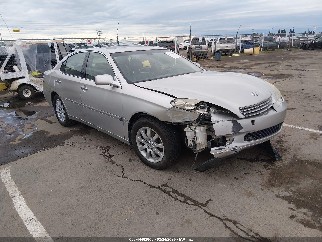 2002 Lexus ES 300, VIN JTHBF30G825027814. Фото 1 из 6 с аукциона IAAI. Каталог авто из США OpenDataCar.