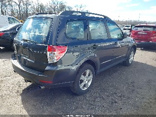 2011 Subaru Forester, VIN JF2SHBBC2BH754382. Фото 4 з 6 з аукціону IAAI. Каталог авто зі США OpenDataCar.