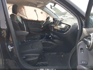 2017 Fiat 500X, VIN ZFBCFYAB1HP533359. Фото 5 из 6 с аукциона IAAI. Каталог авто из США OpenDataCar.