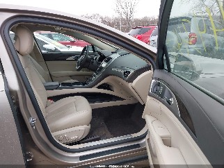 2018 Lincoln MKZ, VIN 3LN6L5MUXJR605474. Фото 5 из 6 с аукциона IAAI. Каталог авто из США OpenDataCar.