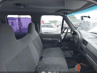 1997 Ford F-350, VIN 1FTJW36H1VEA83854. Zdjęcie 5 z 6 z aukcji IAAI. Katalog aut z USA OpenDataCar.