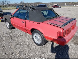 1992 Ford Mustang, VIN 1FACP44E7NF156231. Photo 3 of 6 from IAAI auction. OpenDataCar US salvage catalog.