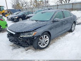 2020 Volkswagen Passat, VIN 1VWSA7A34LC008030. Zdjęcie 2 z 6 z aukcji IAAI. Katalog aut z USA OpenDataCar.