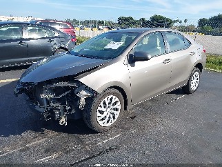 2018 Toyota Corolla, VIN 5YFBURHE4JP749537. Фото 2 з 6 з аукціону IAAI. Каталог авто зі США OpenDataCar.