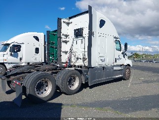 2020 Freightliner New Cascadia 126, VIN 3AKJHHDR1LSKC0540. Фото 4 из 6 с аукциона IAAI. Каталог авто из США OpenDataCar.