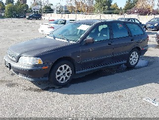 2000 Volvo V40, VIN YV1VW2553YF475200. Zdjęcie 2 z 6 z aukcji IAAI. Katalog aut z USA OpenDataCar.