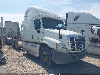 2016 Freightliner Cascadia 125, VIN 3AKJGLD5XGSGY5270. Фото 1 з 6 з аукціону IAAI. Каталог авто зі США OpenDataCar.
