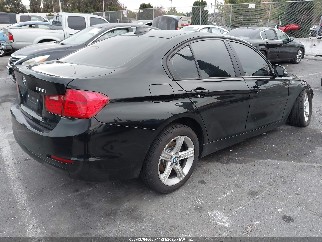 2015 Bmw 3 Series, VIN WBA3C1C51FP852758. Zdjęcie 4 z 6 z aukcji IAAI. Katalog aut z USA OpenDataCar.
