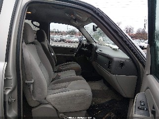 2004 Chevrolet Suburban 1500, VIN 3GNFK16Z94G284060. Фото 5 з 6 з аукціону IAAI. Каталог авто зі США OpenDataCar.