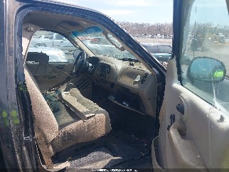 2002 Ford F-150, VIN 1FTRF18242NB51124. Фото 5 з 6 з аукціону IAAI. Каталог авто зі США OpenDataCar.