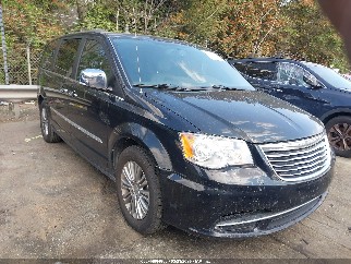 2016 Chrysler Town & Country, VIN 2C4RC1CGXGR105173. Фото 1 з 6 з аукціону IAAI. Каталог авто зі США OpenDataCar.