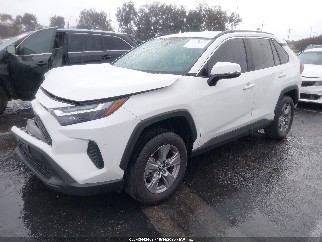 2024 Toyota RAV4, VIN 2T3W1RFV1RW312688. Фото 2 з 6 з аукціону IAAI. Каталог авто зі США OpenDataCar.