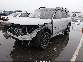 2022 Ford Bronco Sport, VIN 3FMCR9C65NRE27619. Фото 2 з 6 з аукціону IAAI. Каталог авто зі США OpenDataCar.