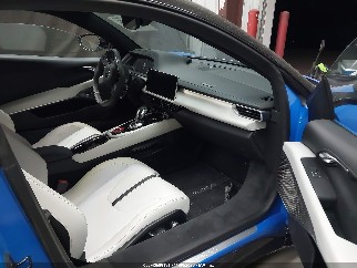 2024 Lotus Emira, VIN SCCLEKMX0RHA45151. Фото 5 з 6 з аукціону IAAI. Каталог авто зі США OpenDataCar.