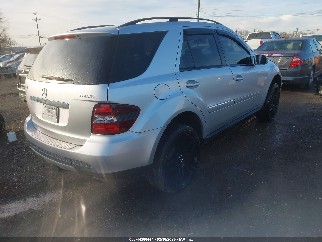 2008 Mercedes-benz ML-Class, VIN 4JGBB86EX8A379904. Фото 4 з 6 з аукціону IAAI. Каталог авто зі США OpenDataCar.