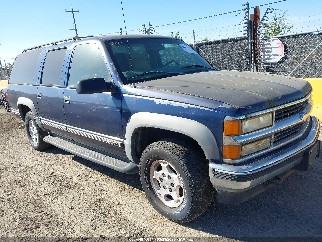 1999 Chevrolet Suburban 1500, VIN 3GNFK16R4XG129954. Фото 1 з 6 з аукціону IAAI. Каталог авто зі США OpenDataCar.