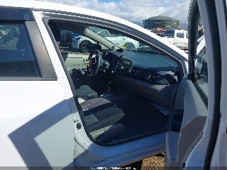 2010 Honda Insight, VIN JHMZE2H73AS020818. Фото 5 из 6 с аукциона IAAI. Каталог авто из США OpenDataCar.