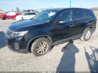 2014 Kia Sorento, VIN 5XYKT3A68EG480469. Фото 2 з 6 з аукціону IAAI. Каталог авто зі США OpenDataCar.