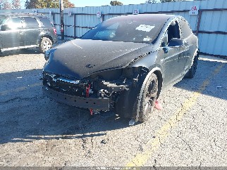 2020 Tesla Model X, VIN 5YJXCDE41LF262298. Фото 2 из 6 с аукциона IAAI. Каталог авто из США OpenDataCar.