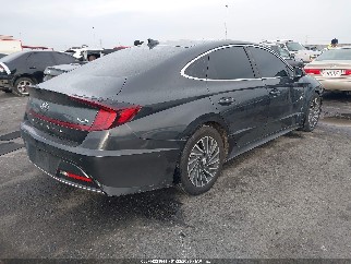 2022 Hyundai Sonata Hybrid, VIN KMHL54JJ3NA039885. Фото 4 з 6 з аукціону IAAI. Каталог авто зі США OpenDataCar.