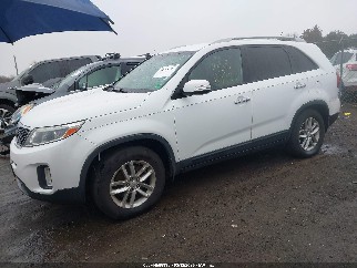 2015 Kia Sorento, VIN 5XYKT4A73FG638524. Фото 2 з 6 з аукціону IAAI. Каталог авто зі США OpenDataCar.