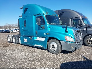 2014 Freightliner Cascadia 125, VIN 3AKJGLDR3ESBA4462. Фото 1 з 6 з аукціону IAAI. Каталог авто зі США OpenDataCar.