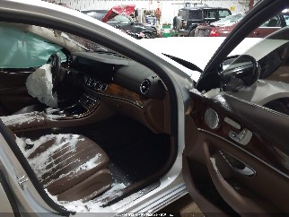 2019 Mercedes-benz E-Class, VIN WDDZF4KB1KA582222. Фото 5 з 6 з аукціону IAAI. Каталог авто зі США OpenDataCar.