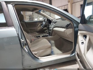 2009 Toyota Camry, VIN 4T1BE46K39U813697. Zdjęcie 5 z 6 z aukcji IAAI. Katalog aut z USA OpenDataCar.