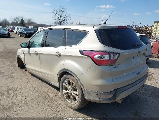2017 Ford Escape, VIN 1FMCU9GD1HUD09409. Zdjęcie 3 z 6 z aukcji IAAI. Katalog aut z USA OpenDataCar.