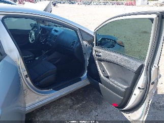 2015 Kia Forte, VIN KNAFX4A60F5263145. Фото 5 з 6 з аукціону IAAI. Каталог авто зі США OpenDataCar.