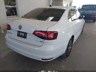 2017 Volkswagen Jetta, VIN 3VWDB7AJ2HM390326. Фото 4 з 6 з аукціону IAAI. Каталог авто зі США OpenDataCar.