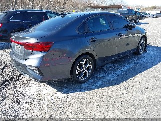2021 Kia Forte, VIN 3KPF24AD4ME267894. Фото 4 з 6 з аукціону IAAI. Каталог авто зі США OpenDataCar.