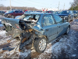 1999 Honda Civic, VIN 1HGEJ6674XL028775. Фото 4 з 6 з аукціону IAAI. Каталог авто зі США OpenDataCar.