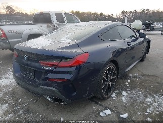 2022 Bmw 8 Series, VIN WBAAE2C08NCH05535. Zdjęcie 4 z 6 z aukcji IAAI. Katalog aut z USA OpenDataCar.