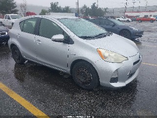 2012 Toyota Prius C, VIN JTDKDTB34C1012558. Фото 1 з 6 з аукціону IAAI. Каталог авто зі США OpenDataCar.